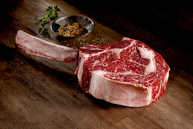 Tomahawk Steak